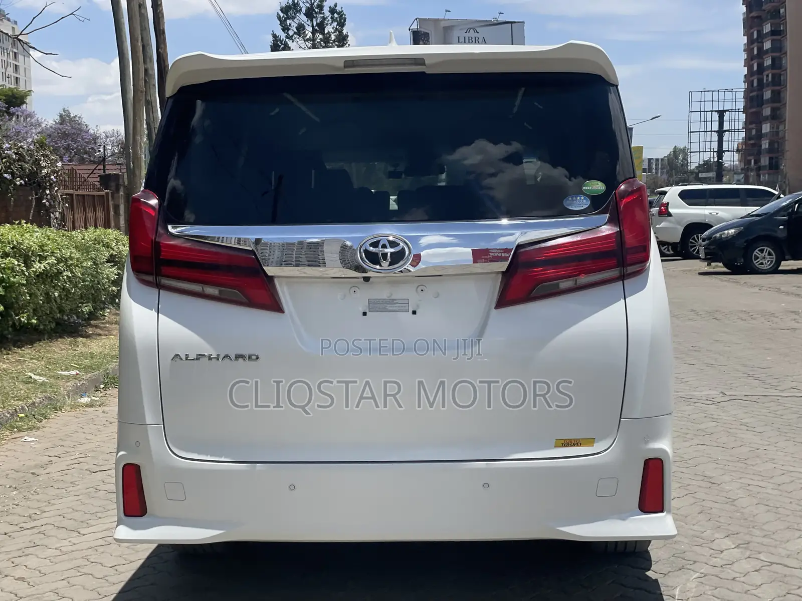 Toyota Alphard 2.5 Petrol FWD 2019 White
