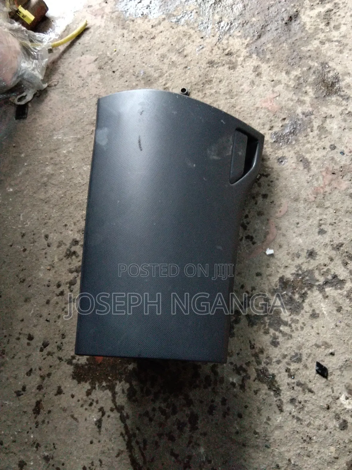 Toyota Auris Grove Box