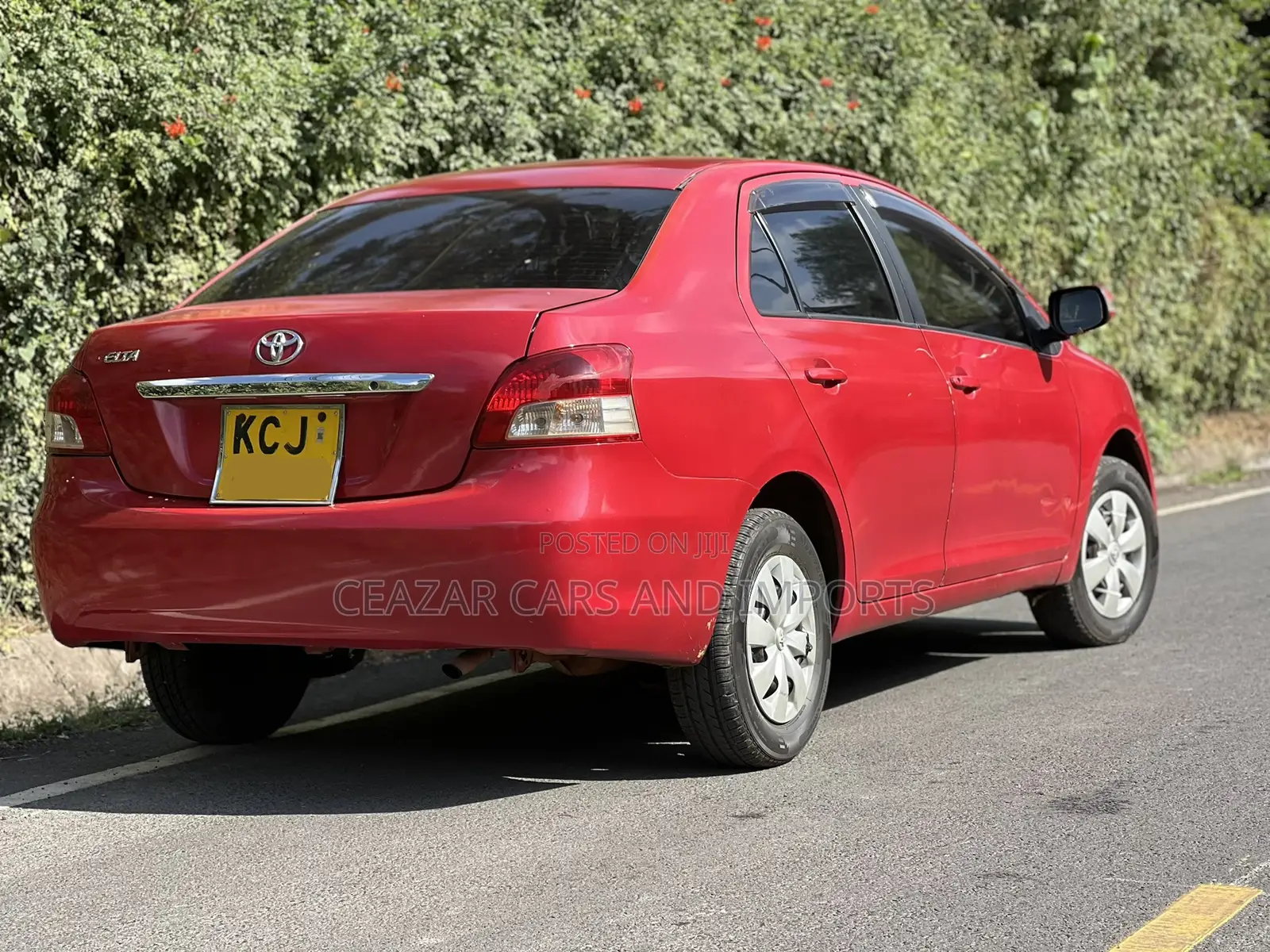 Toyota Belta 2009 Red