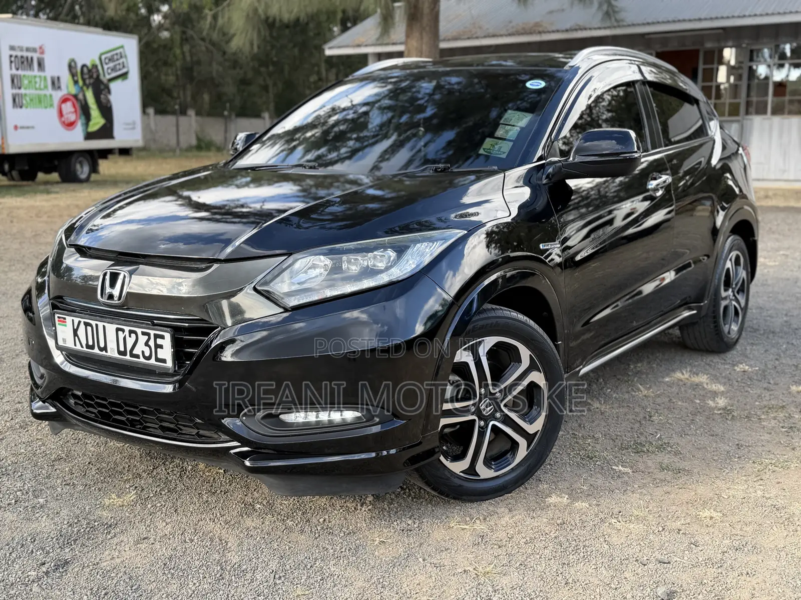 Honda Vezel 1.5 Hybrid 2WD 2018 Black