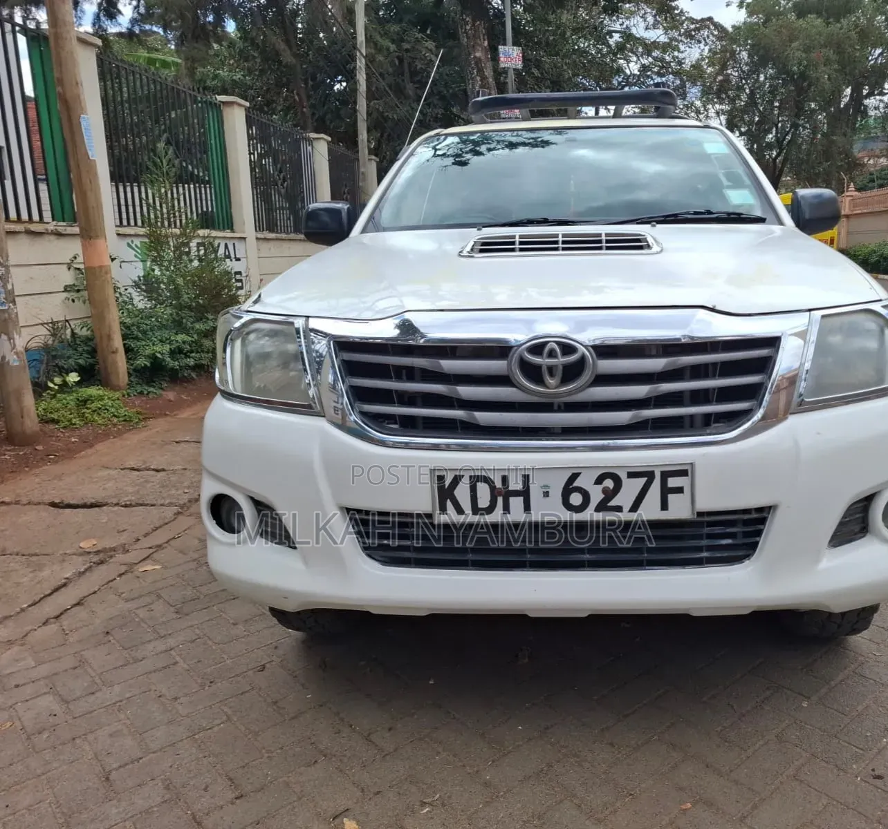 Toyota Hilux 2015 White