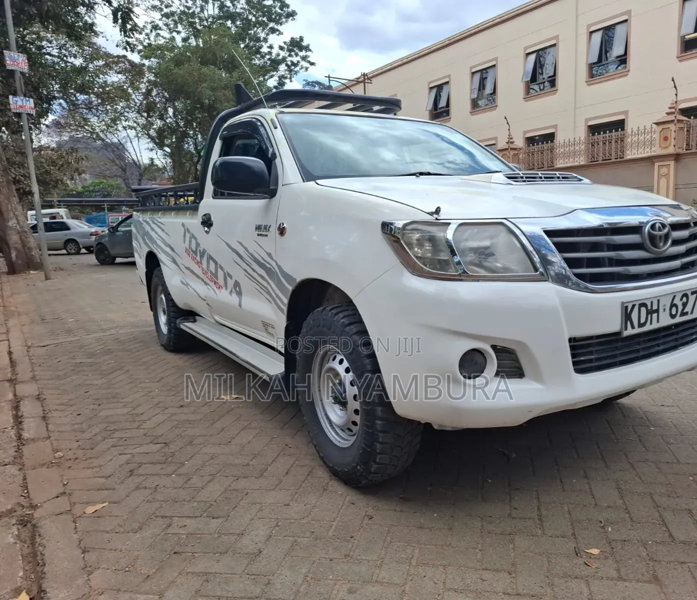Toyota Hilux 2015 White
