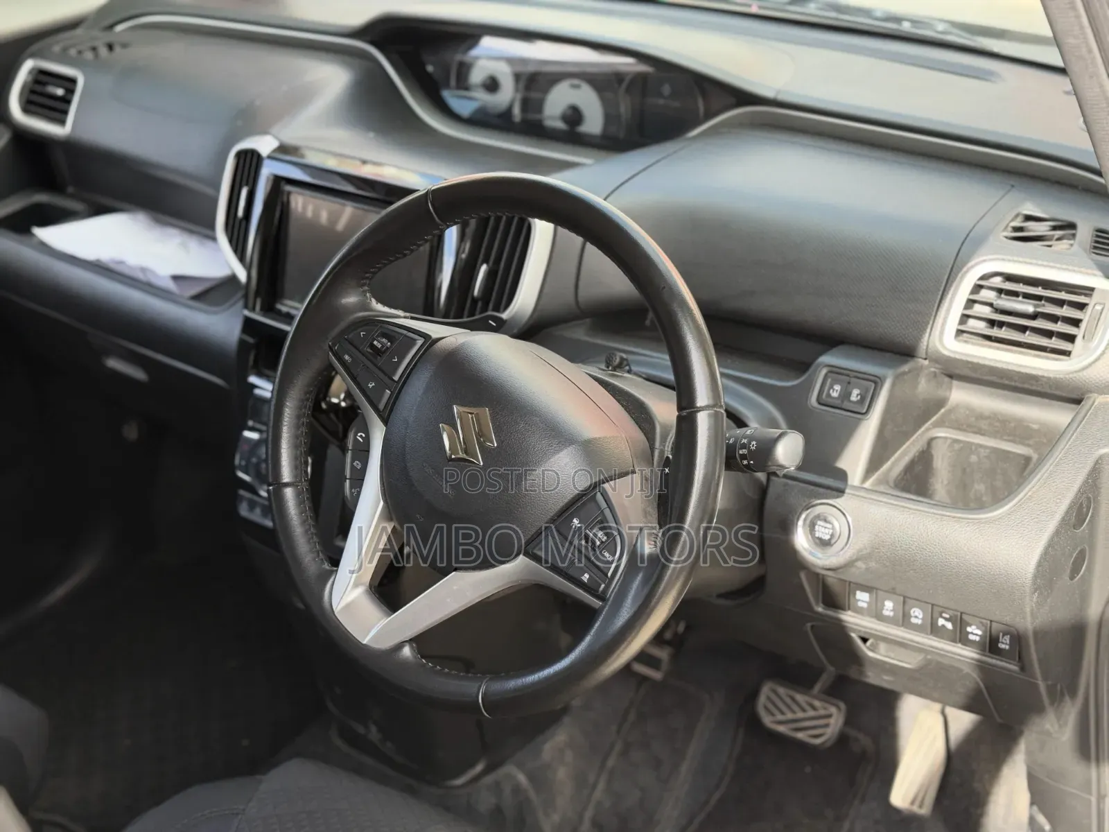 Suzuki Solio Bandit Hybrid MV 2020 Silver