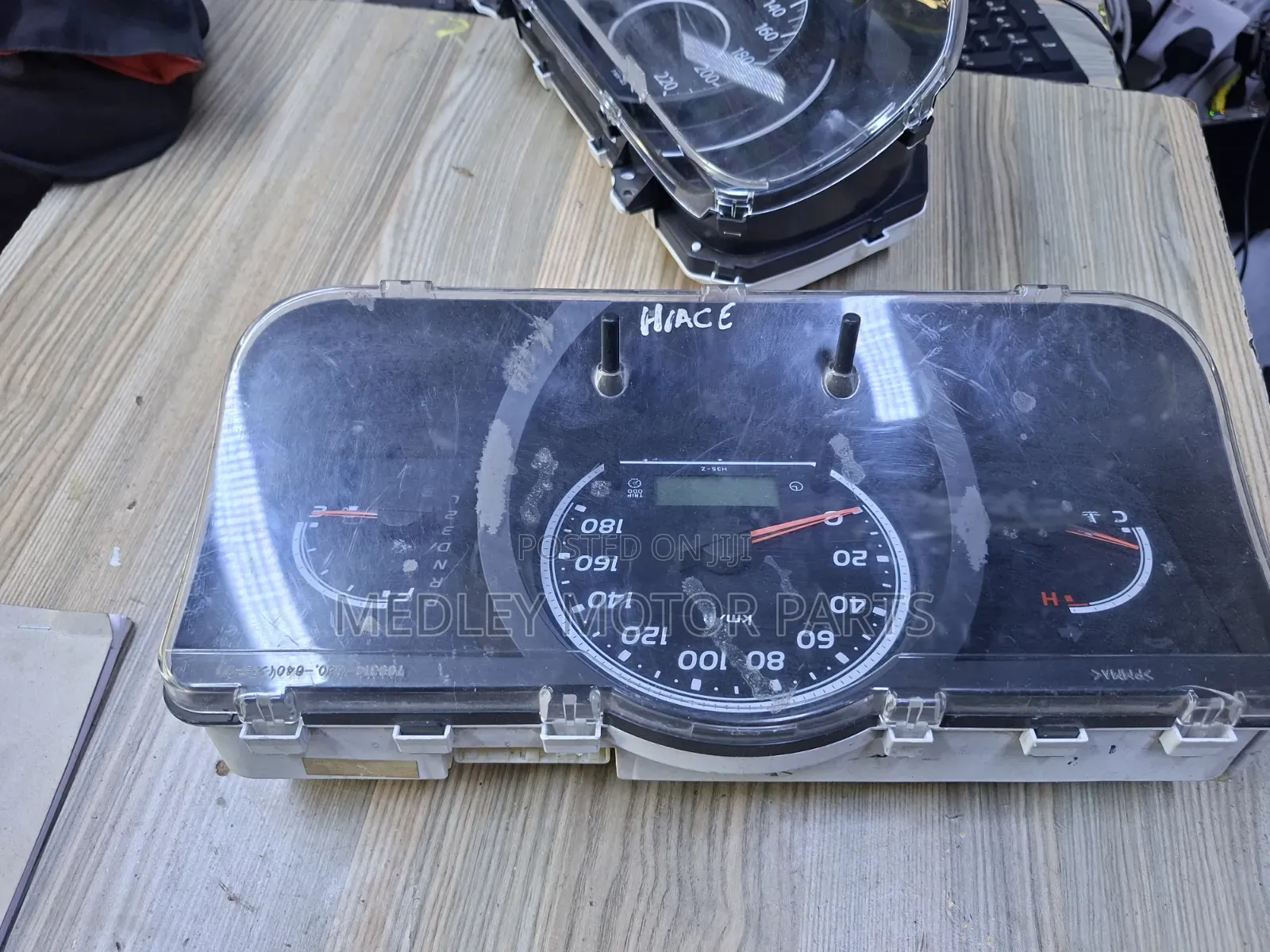 Toyota Hiace 7l Dashboard Clock