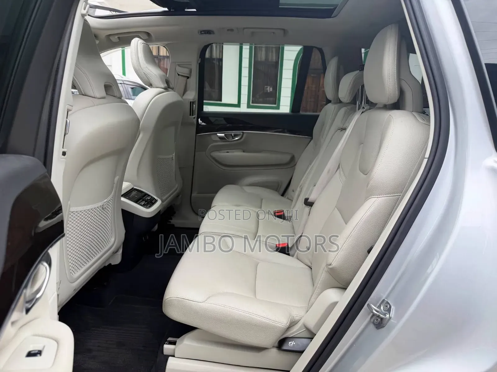 Volvo XC90 T5 Momentum 7 Passenger AWD 2020