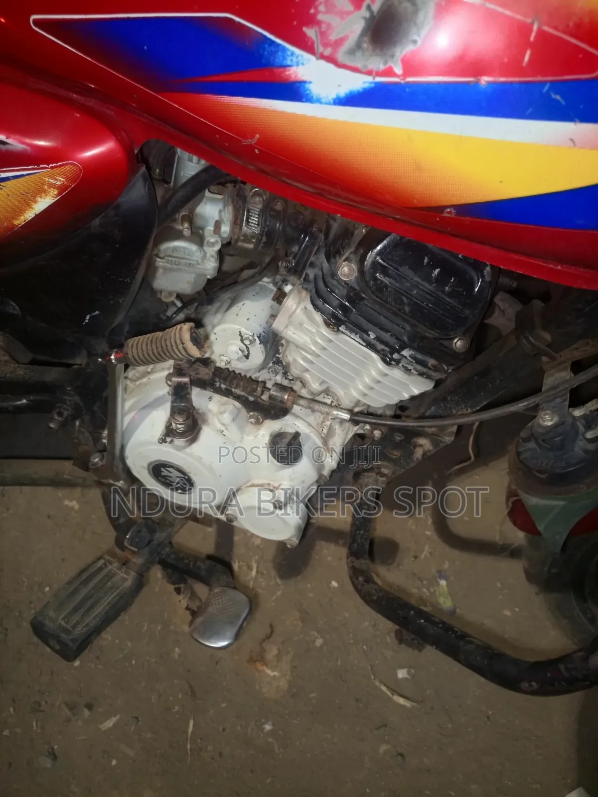 Bajaj Boxer 125 2023 Red