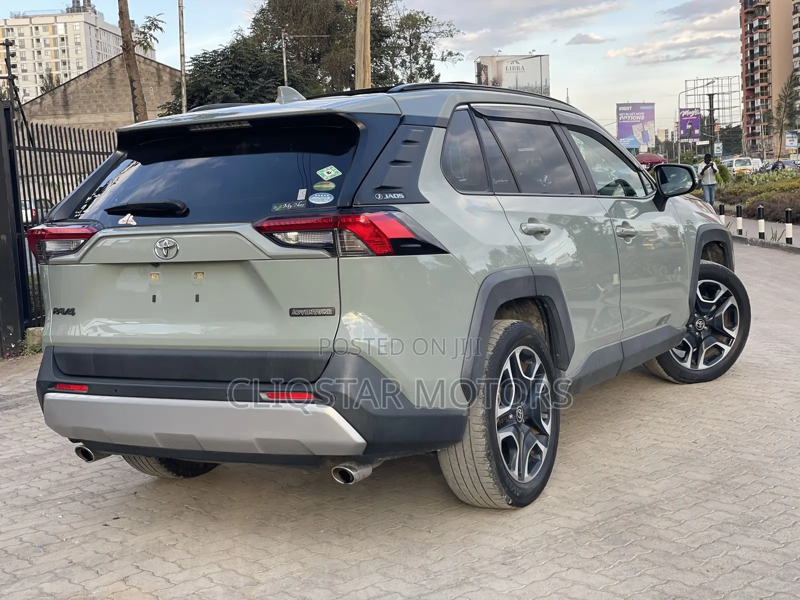 Toyota RAV4 Adventure 2019 Green