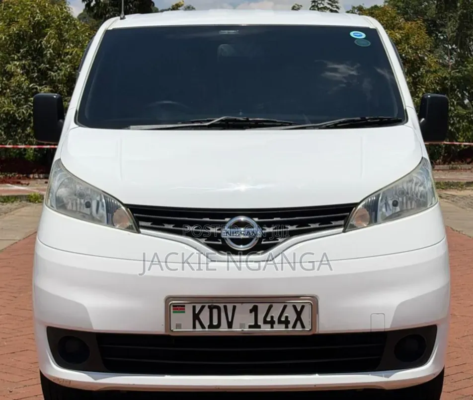 Nissan NV200 2018 White