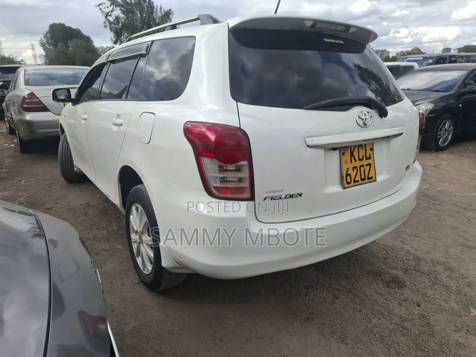 Toyota Corolla Fielder 1.5 Petrol FWD 2011