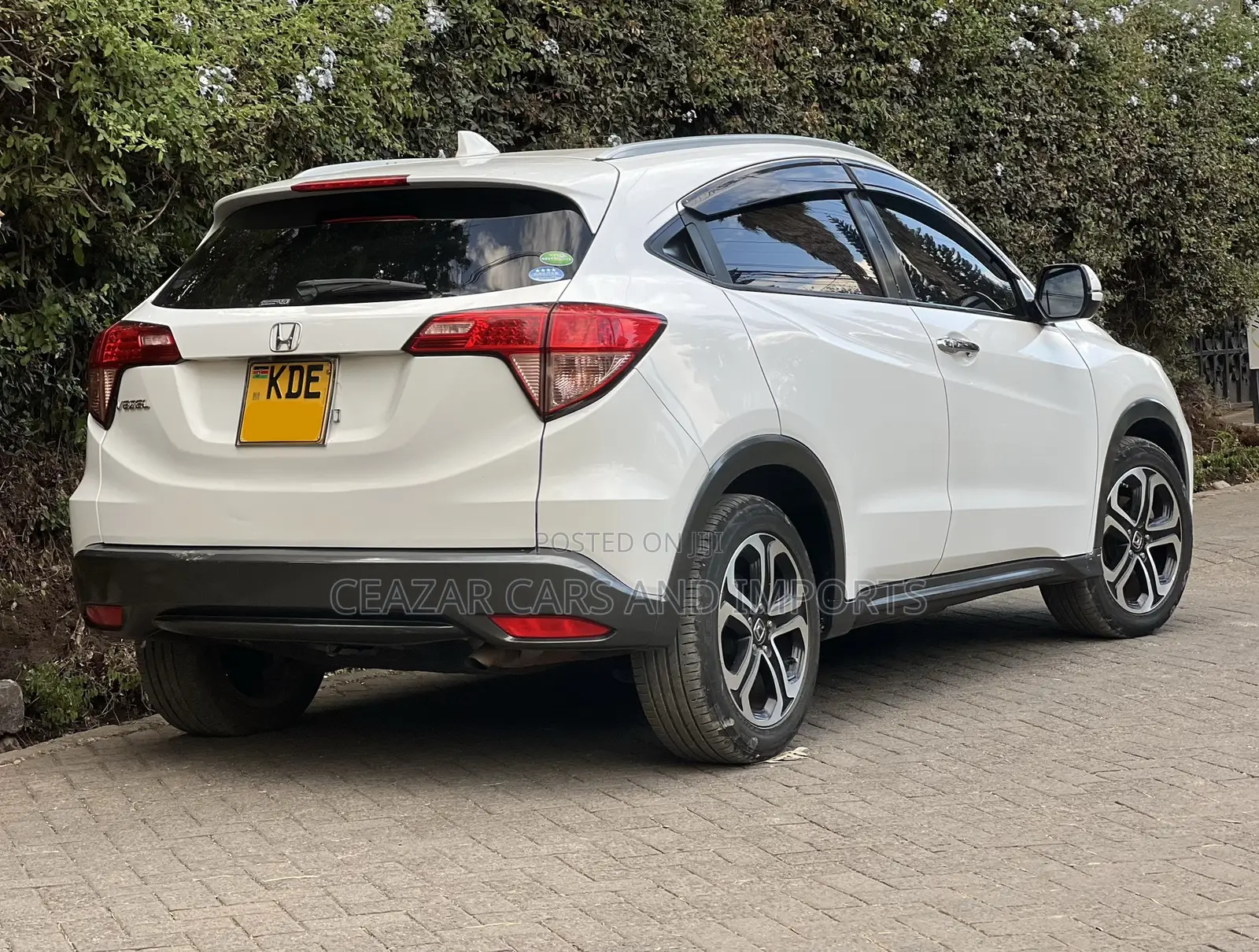 Honda Vezel 1.5 2WD 2014 White