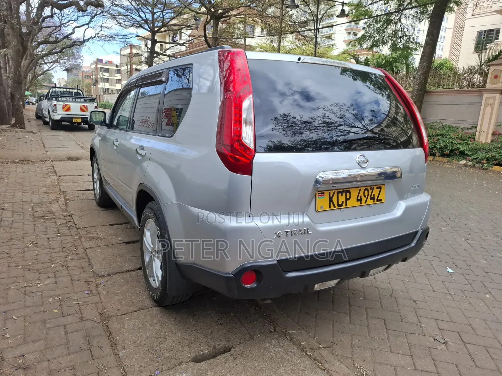 Nissan X-Trail 2.0 Petrol XE 2011 Silver