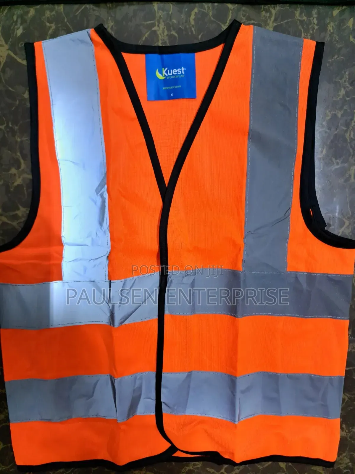 CBC-High-Visibility Safety Vest or a Reflector Jacket