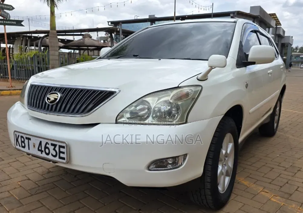 Toyota Harrier 2005 White