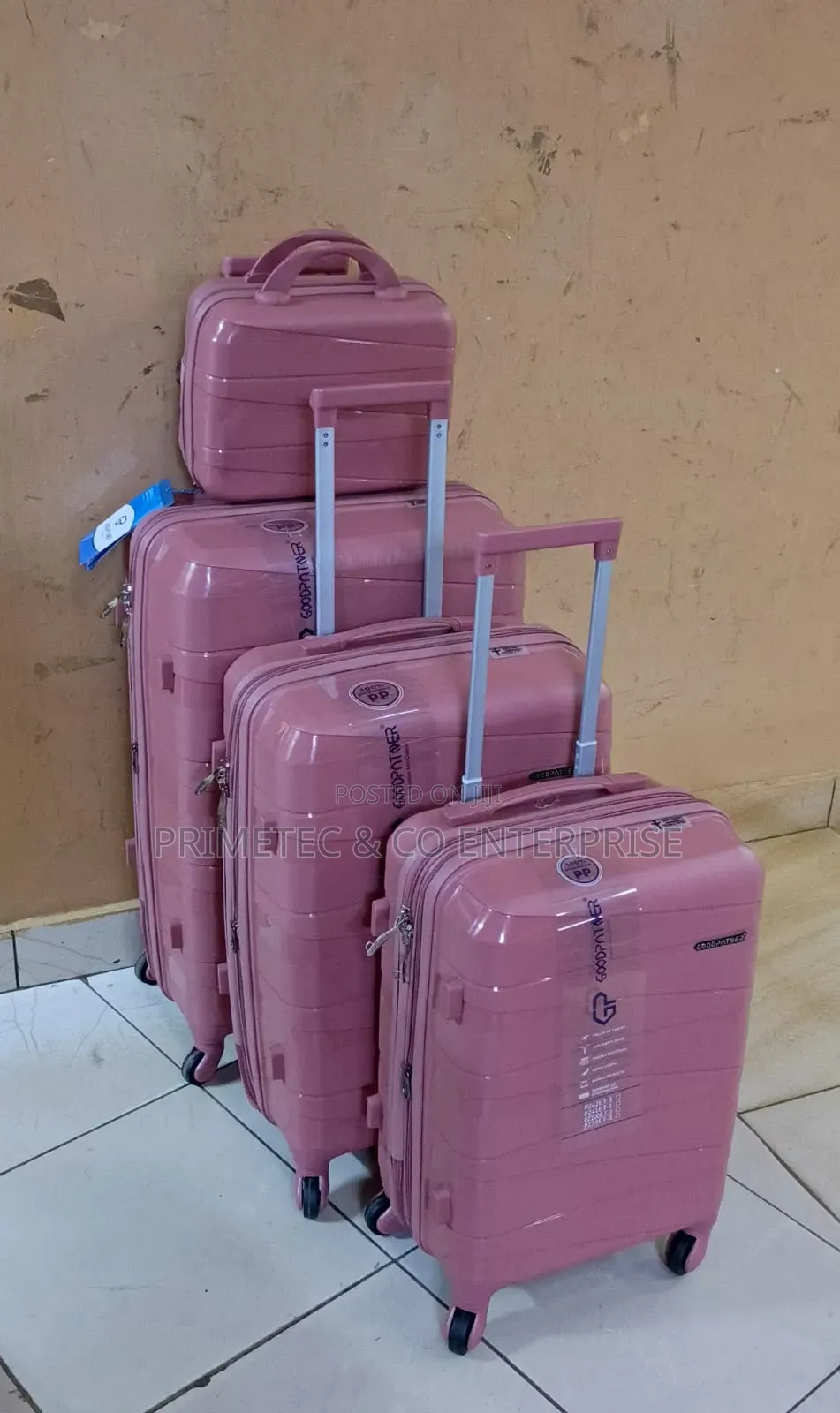 *4 in 1 Luxurious Unbreakable Suitcase Zipper