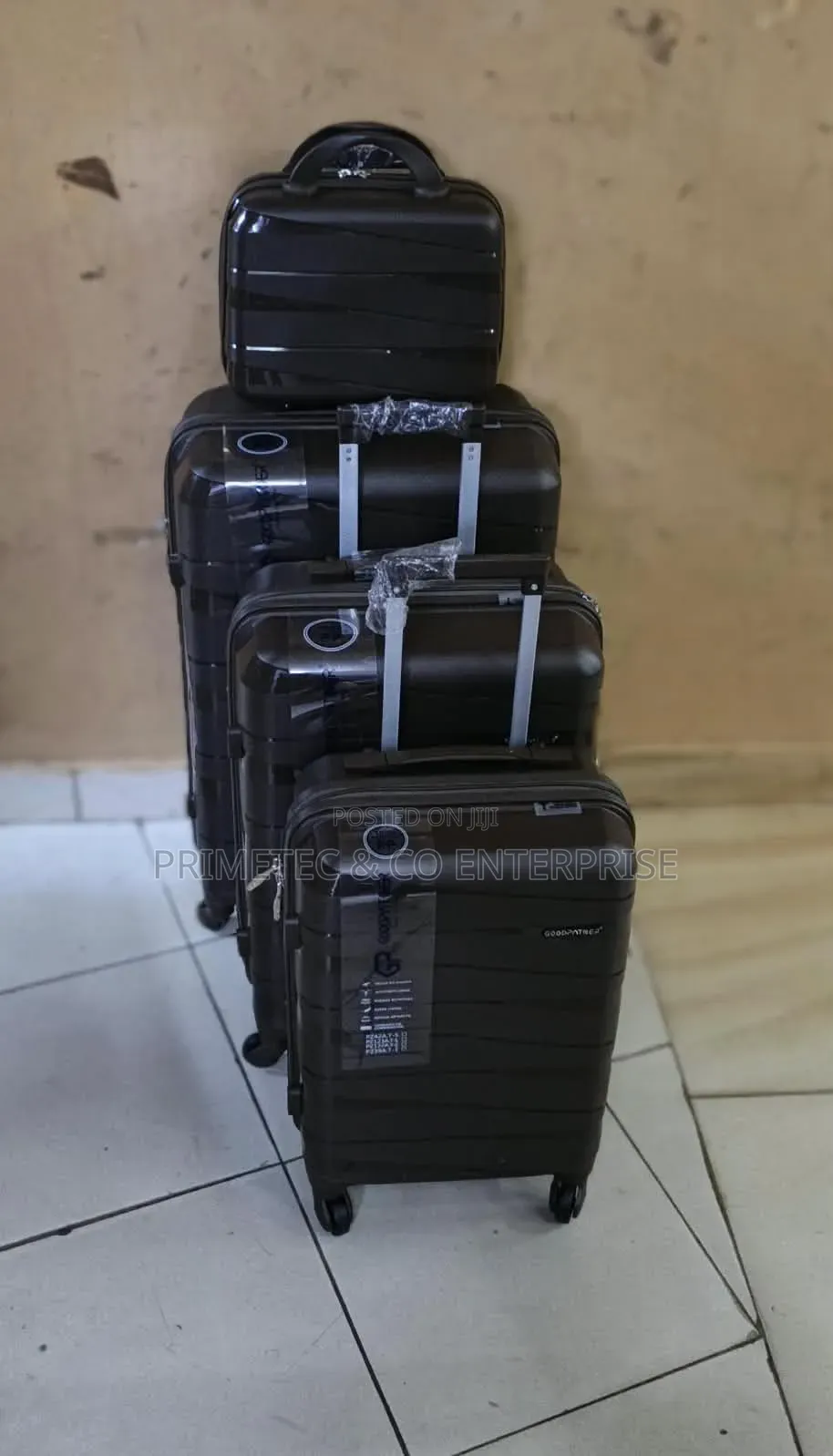 *4 in 1 Luxurious Unbreakable Suitcase Zipper