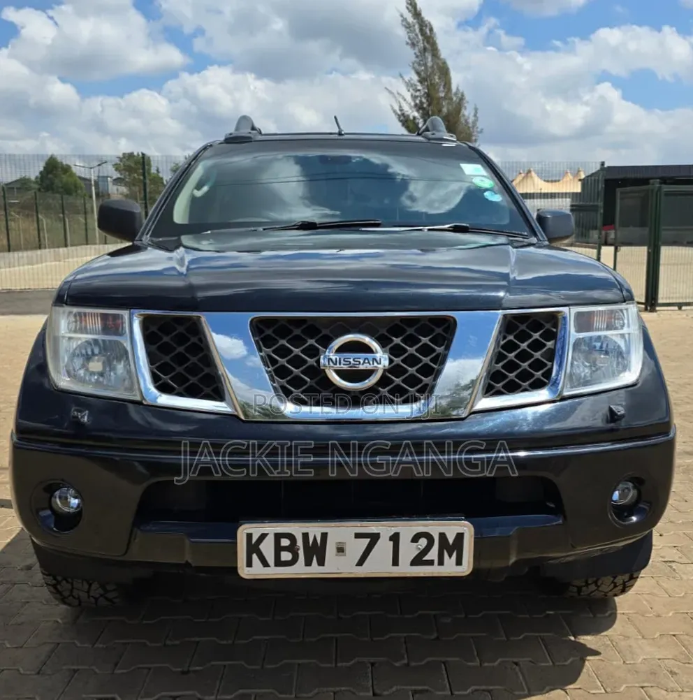 Nissan Navara 2006 Black