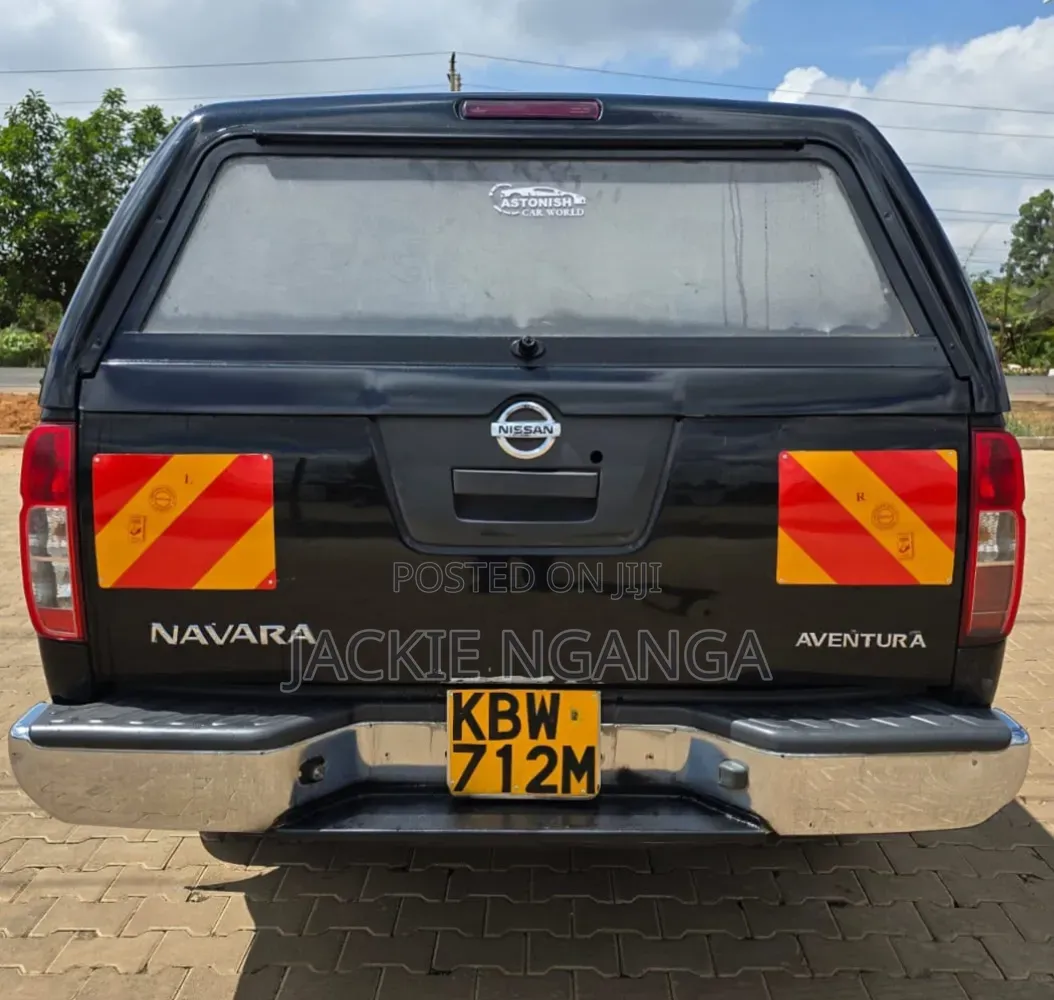 Nissan Navara 2006 Black