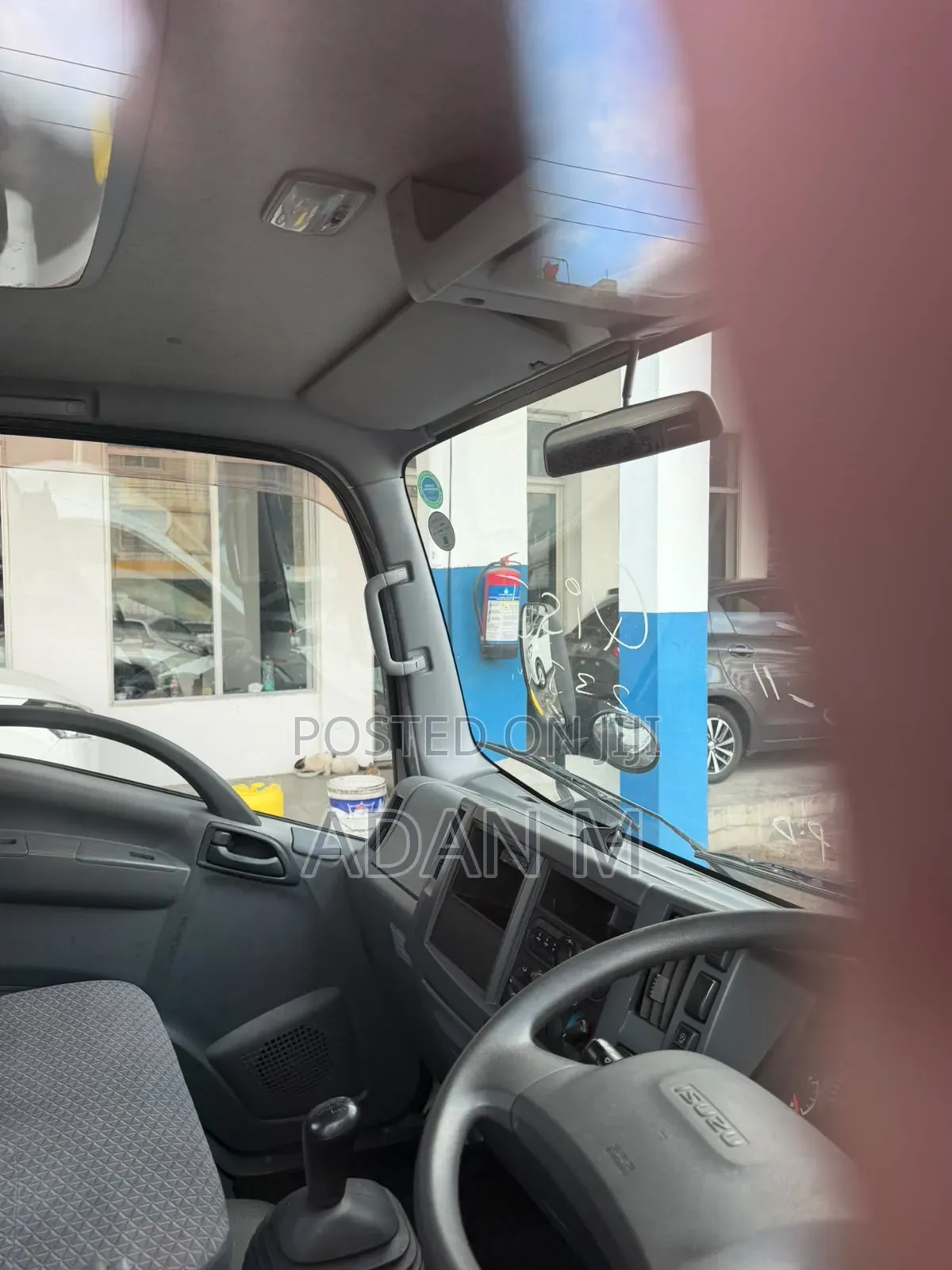 Isuzu Elf 2020