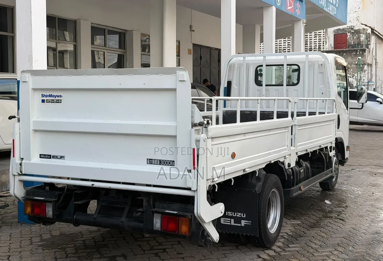 Isuzu Elf 2020