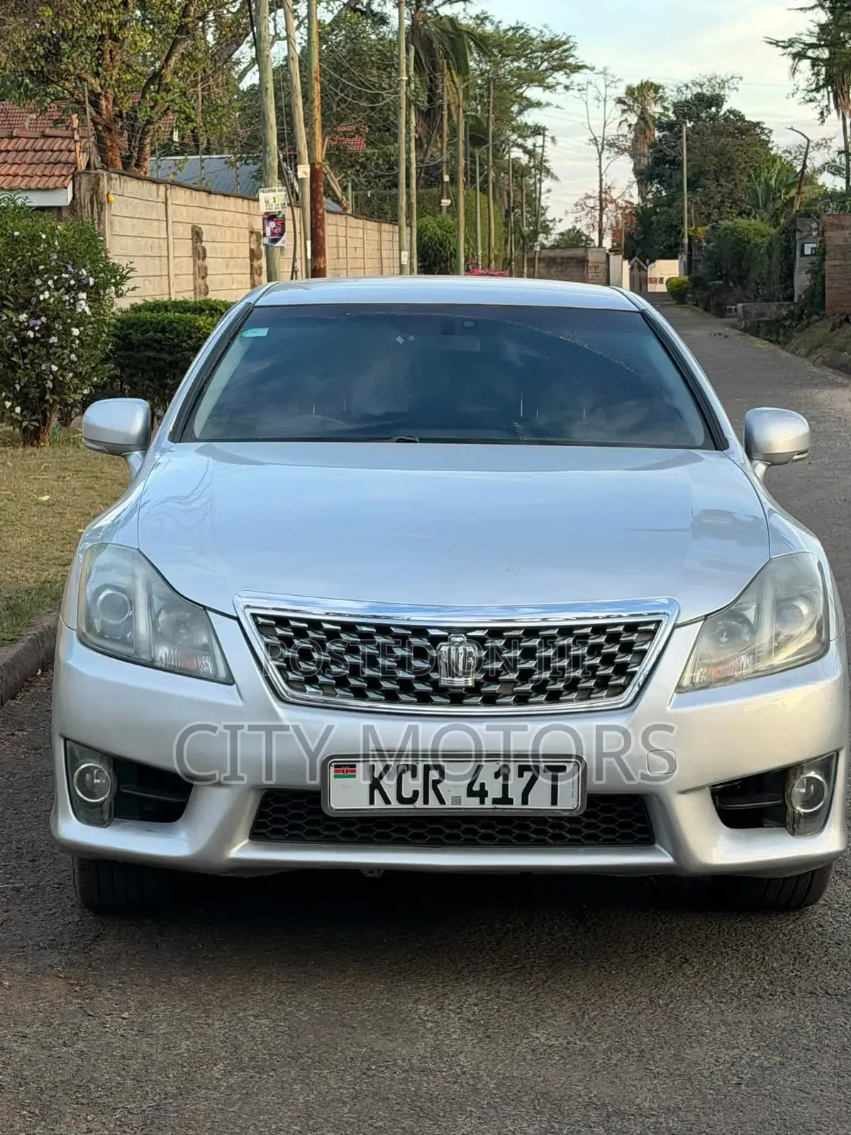 Toyota Crown 2012 Silver