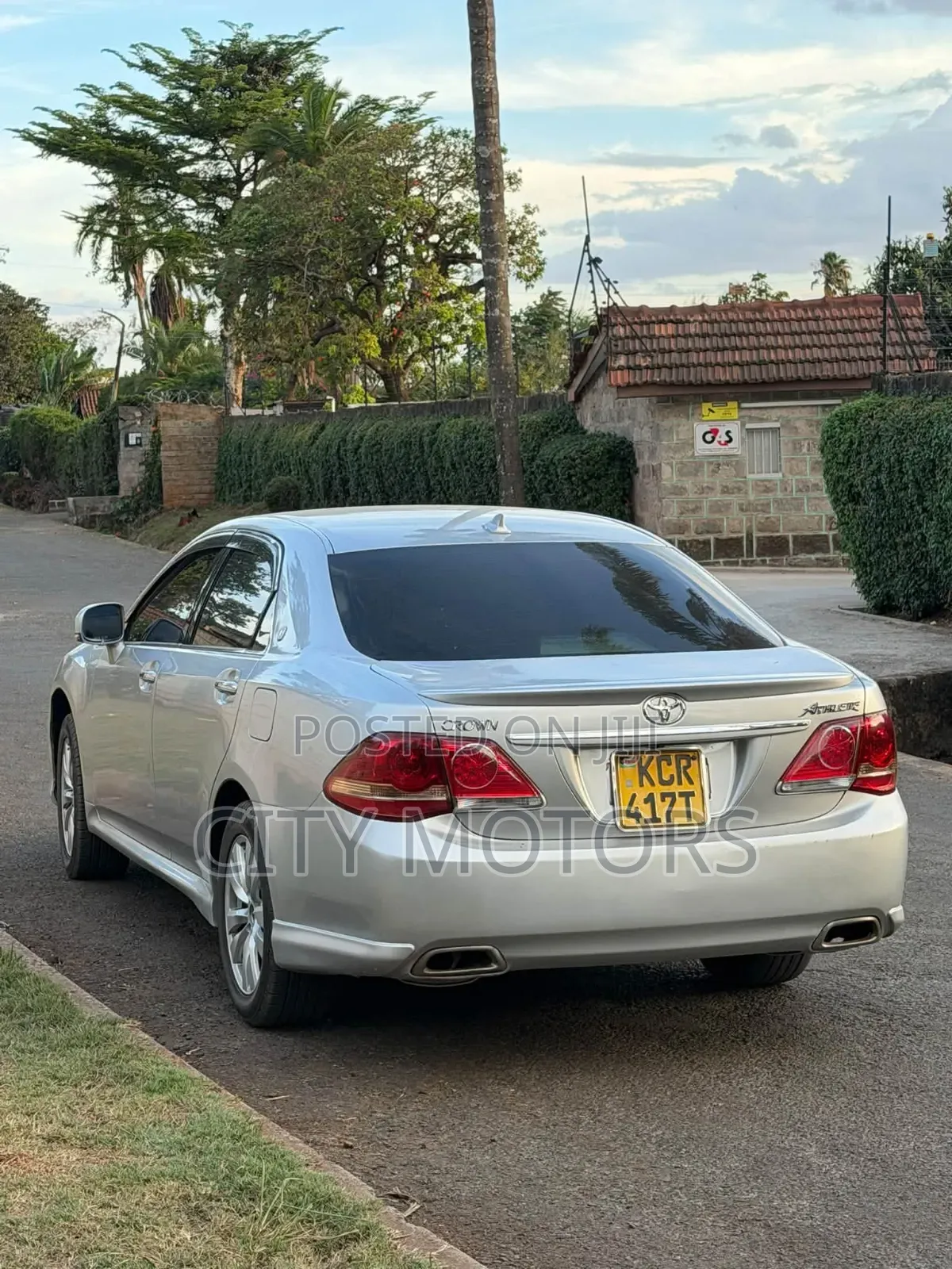 Toyota Crown 2012 Silver