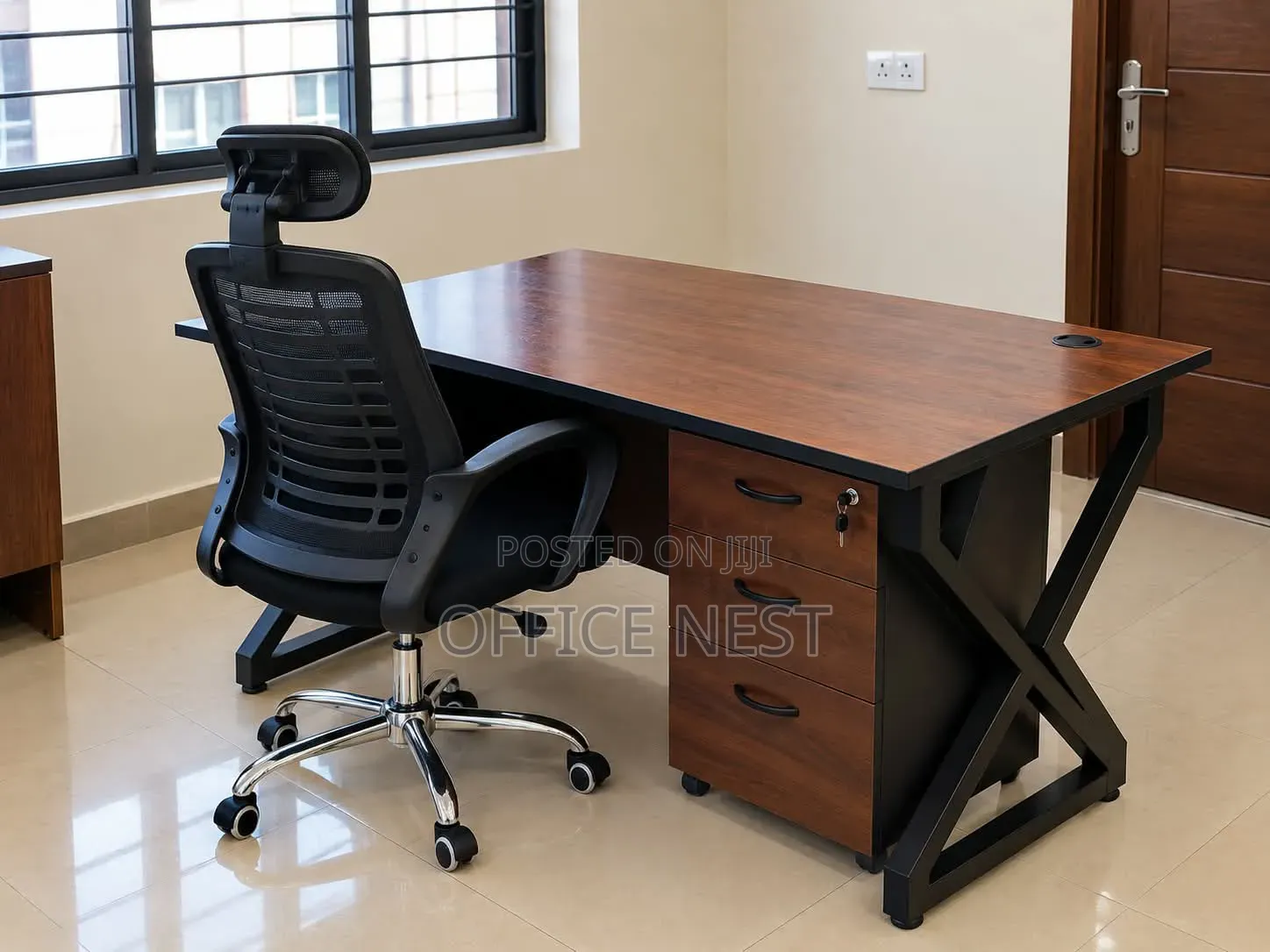 Executive Office Desk With Drawers and Ergonomic Office Chair