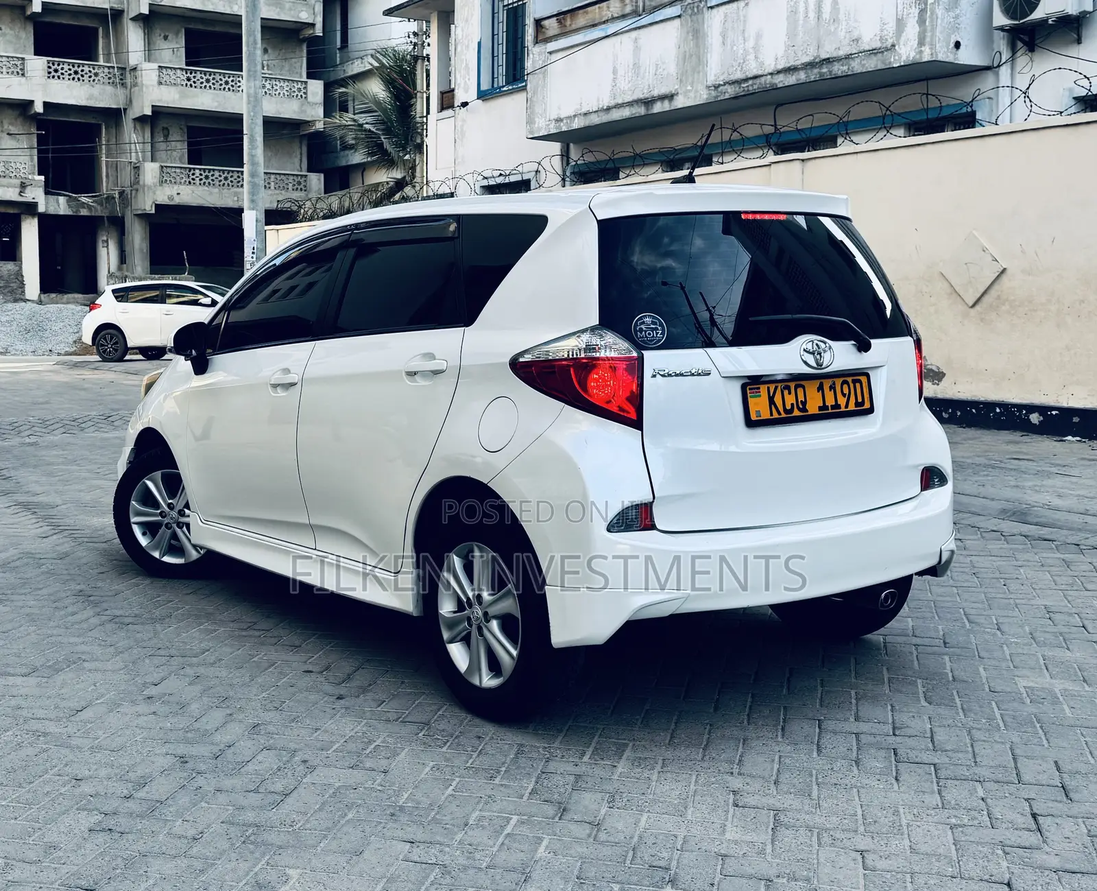 Toyota Ractis 1.5 FWD 2012 White