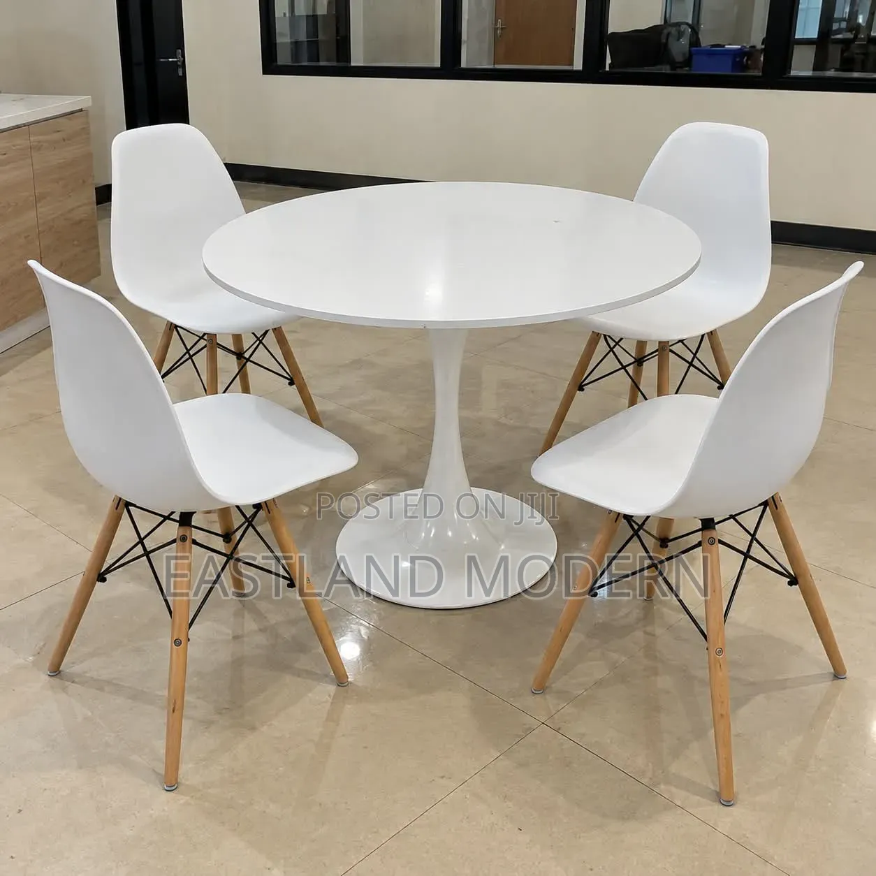 Round Dining Table With Four Chairs