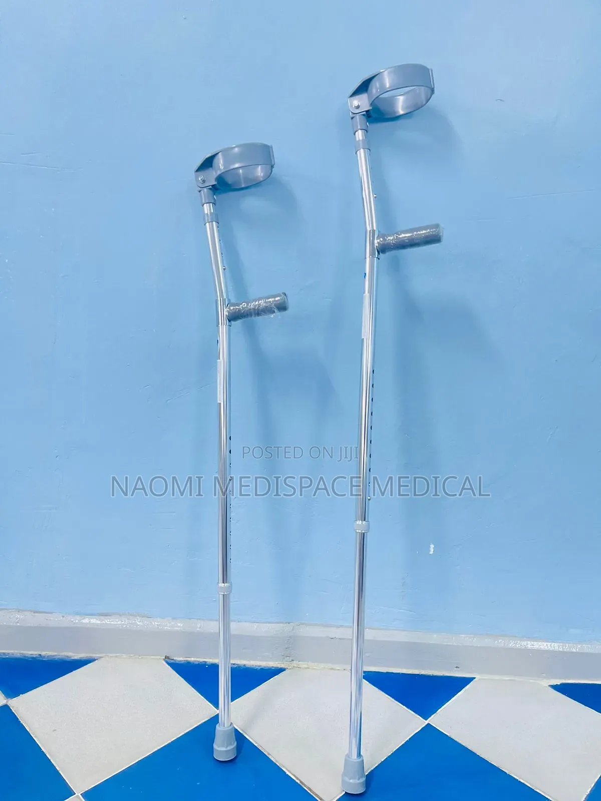 Strong and Sturdy Closed Cuff Elbow Crutches