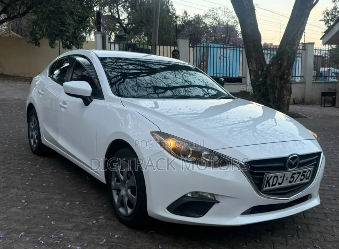 Mazda Axela 2015 White