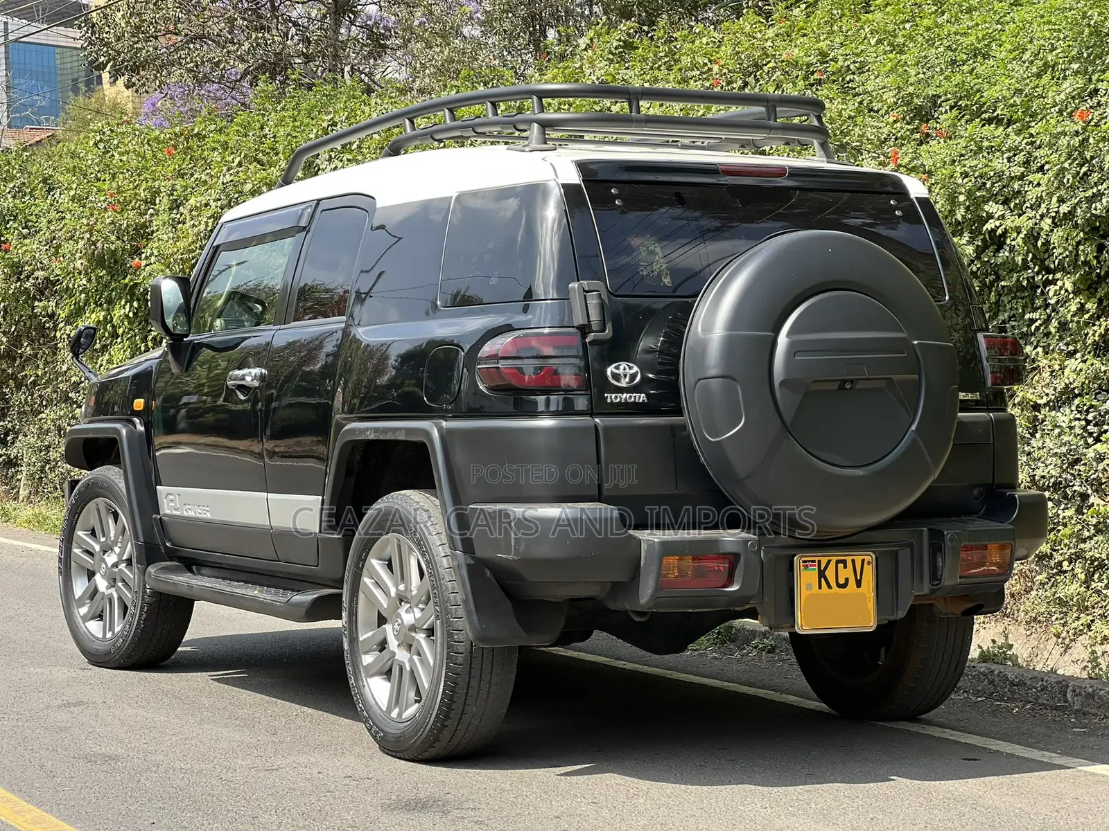 Toyota FJ Cruiser 4x4 Automatic 2012 Black