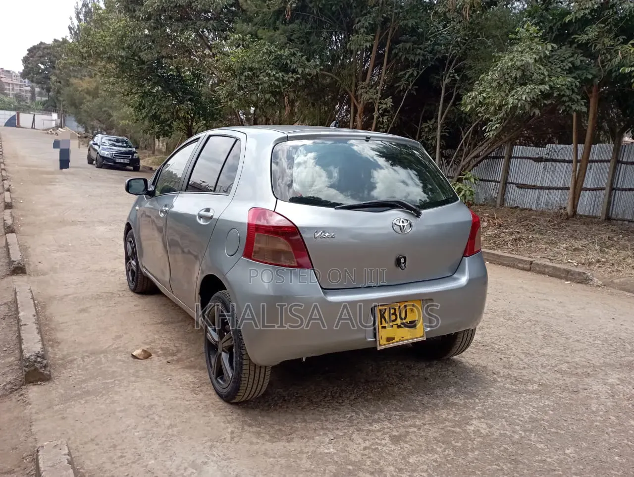 Toyota Vitz 2005 Silver