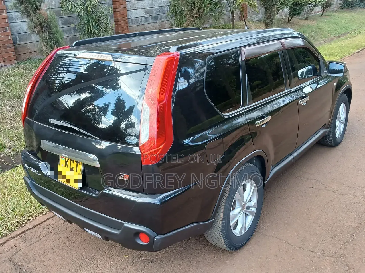 Nissan X-Trail 2012 Black