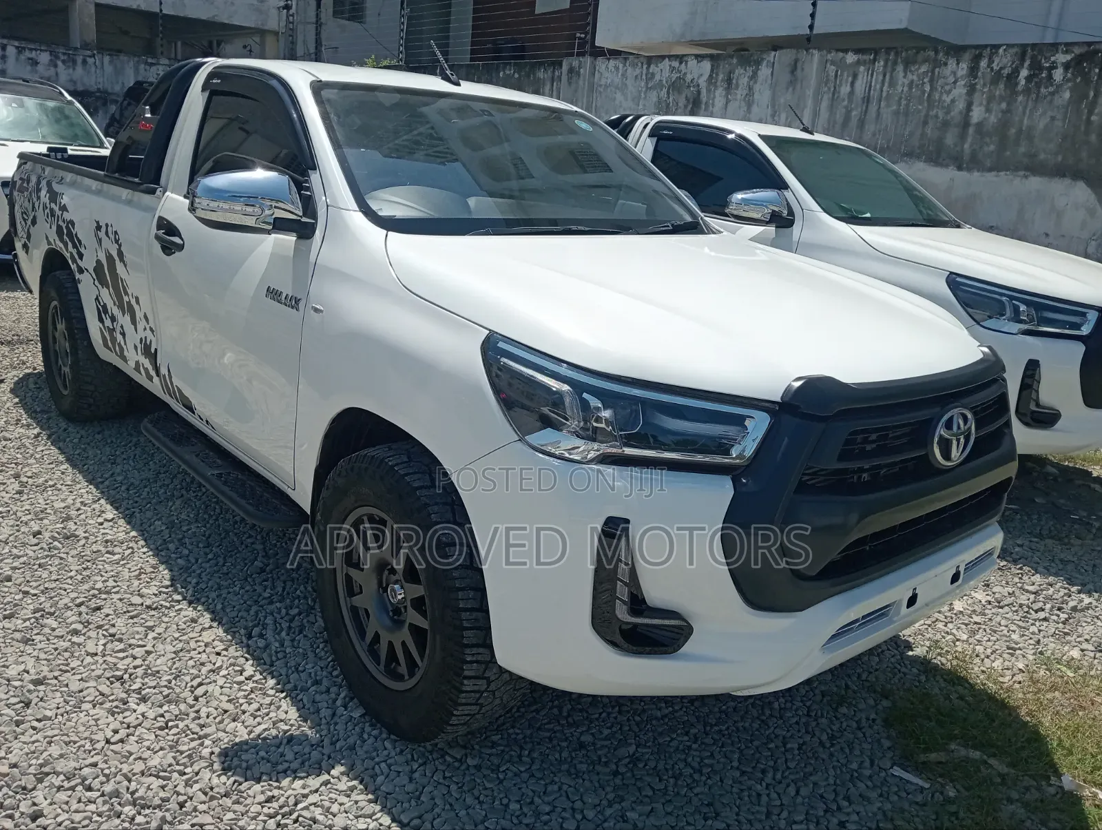 Toyota Hilux 2020 White