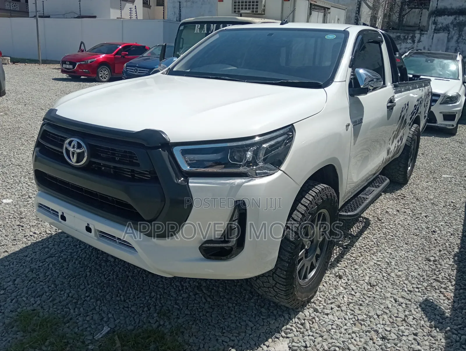 Toyota Hilux 2020 White