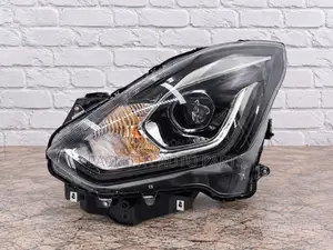 Head Lamp / Light Suzuki Swift 2018/2019/2020/2021/2022 Xenon LED