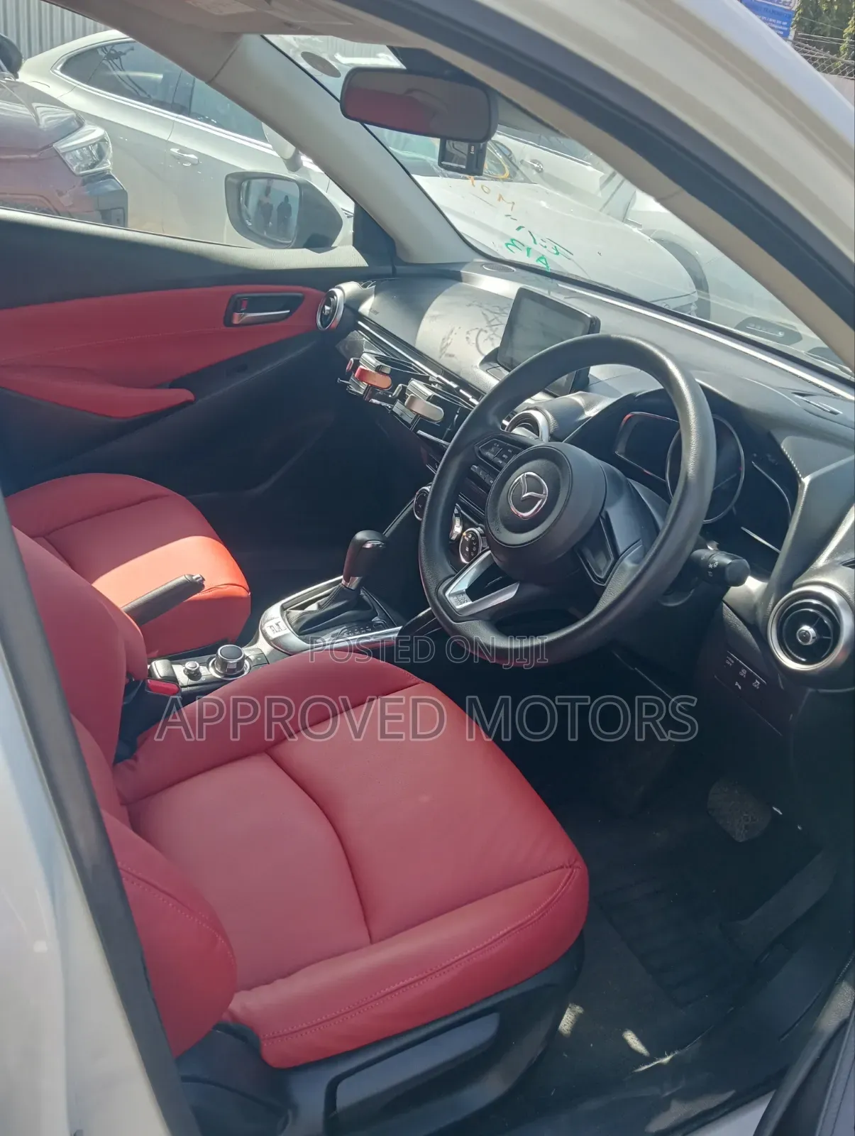 Mazda 2 2020 White