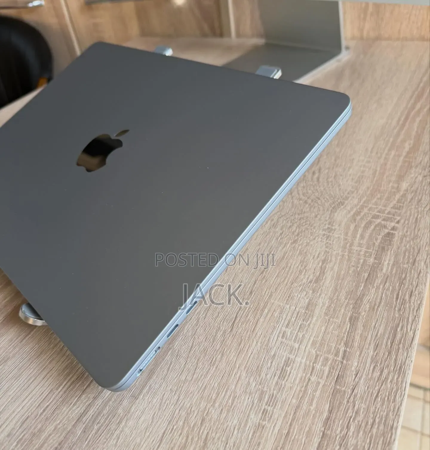 Laptop Apple MacBook Air 2024 M3 24GB Apple M3 SSD 512GB