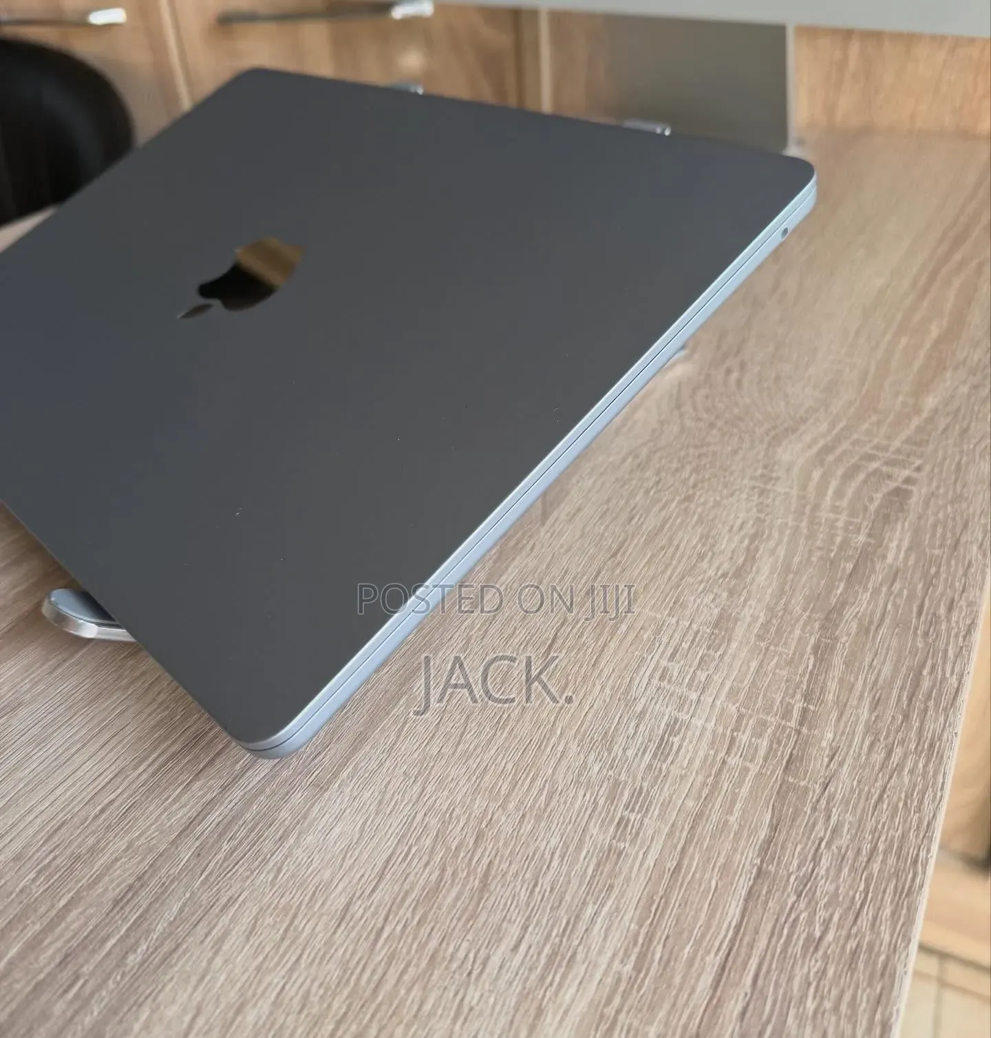 Laptop Apple MacBook Air 2024 M3 24GB Apple M3 SSD 512GB