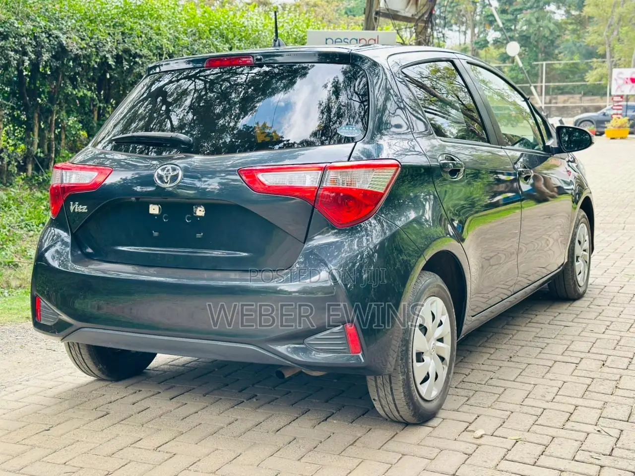 Toyota Vitz 1.0 FWD 5dr 2018 Black