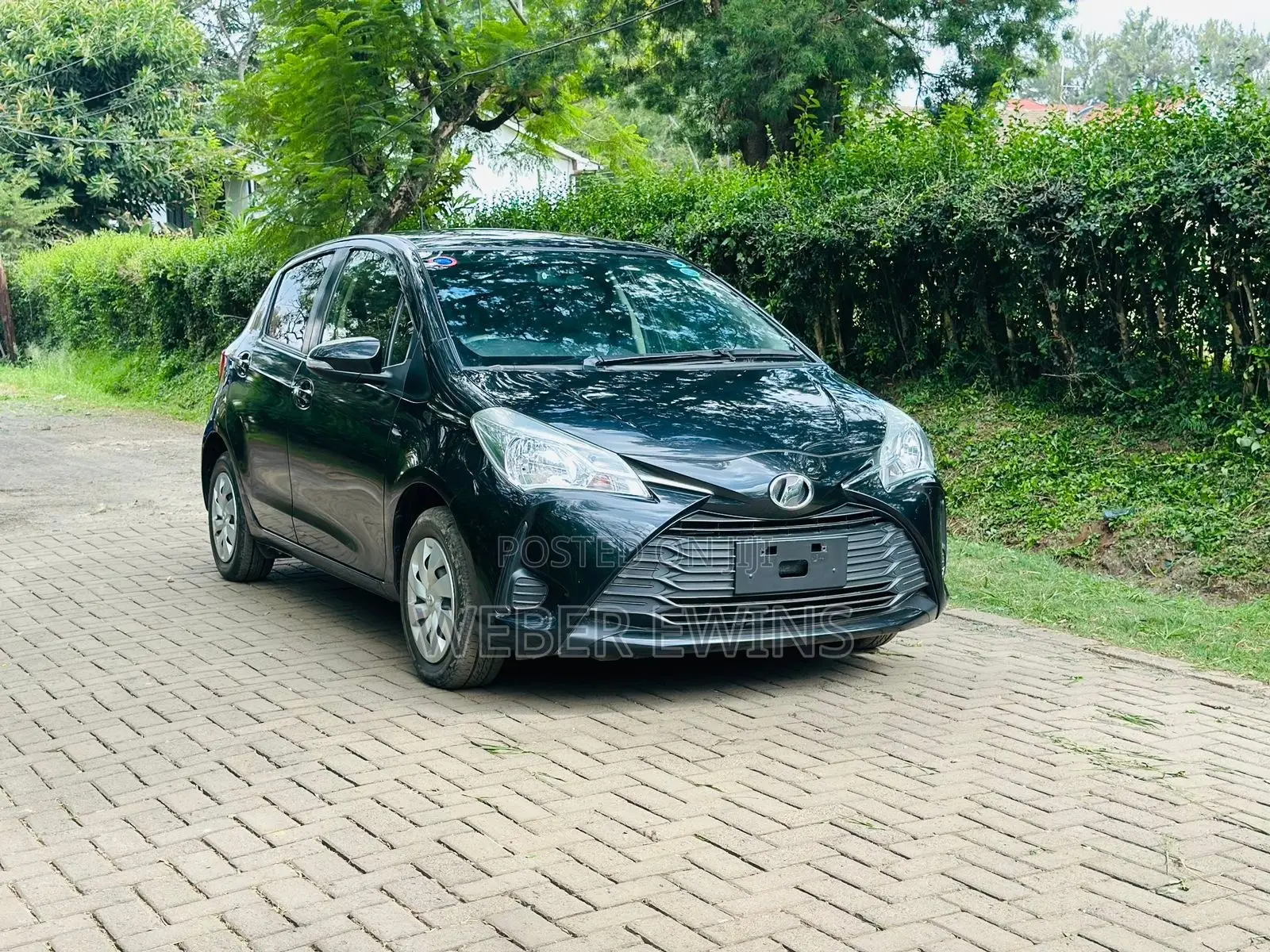 Toyota Vitz 1.0 FWD 5dr 2018 Black