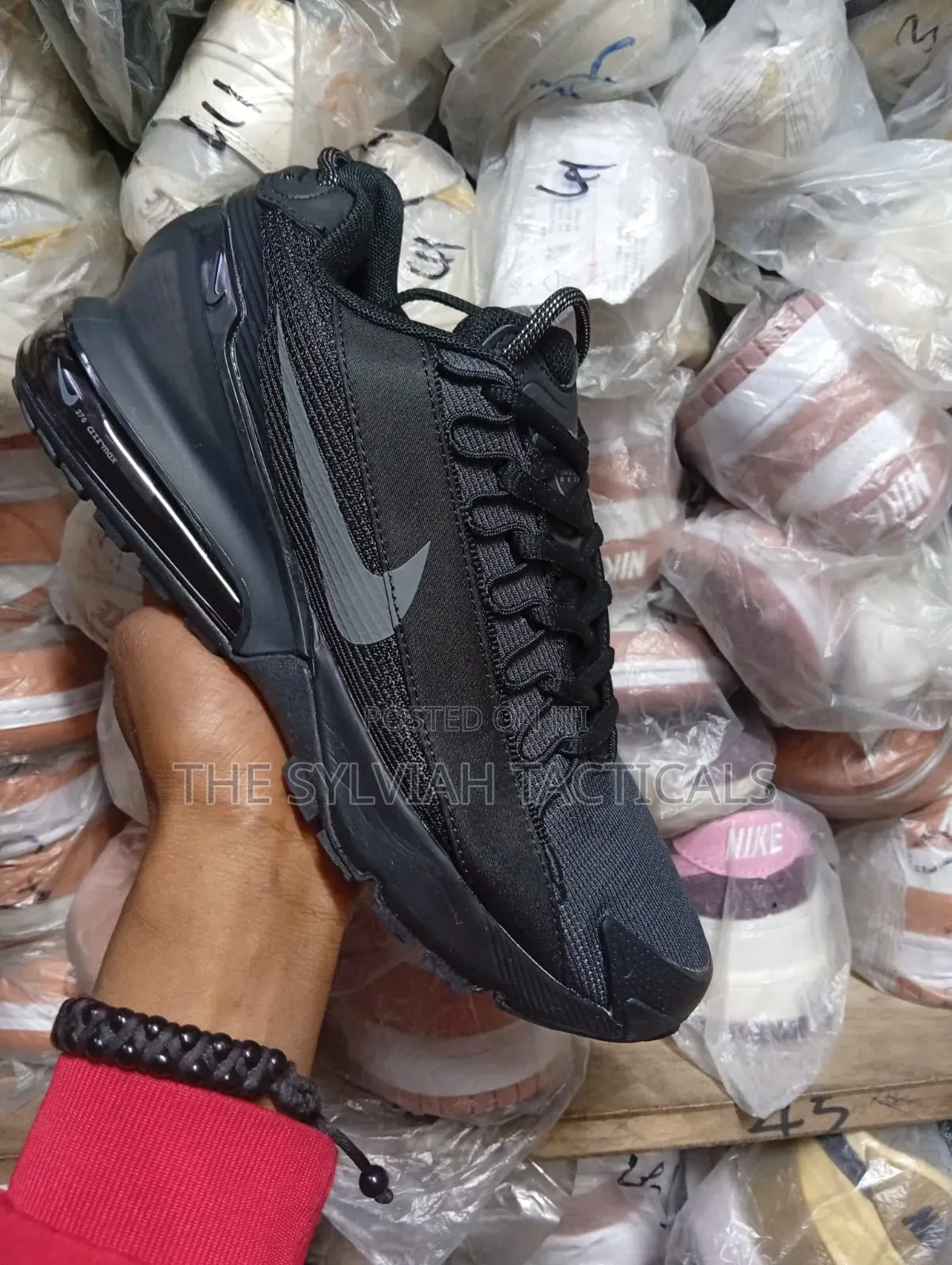 Original Legit Unisex Airmax Pulse Roam Sneakers