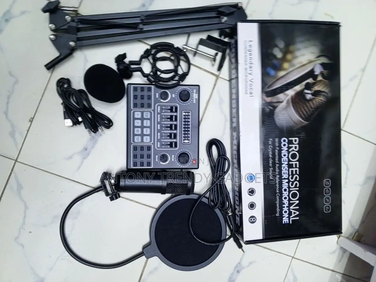 Legendary Vocal BM800 Studio Mic Kit With Boom Arm Stand