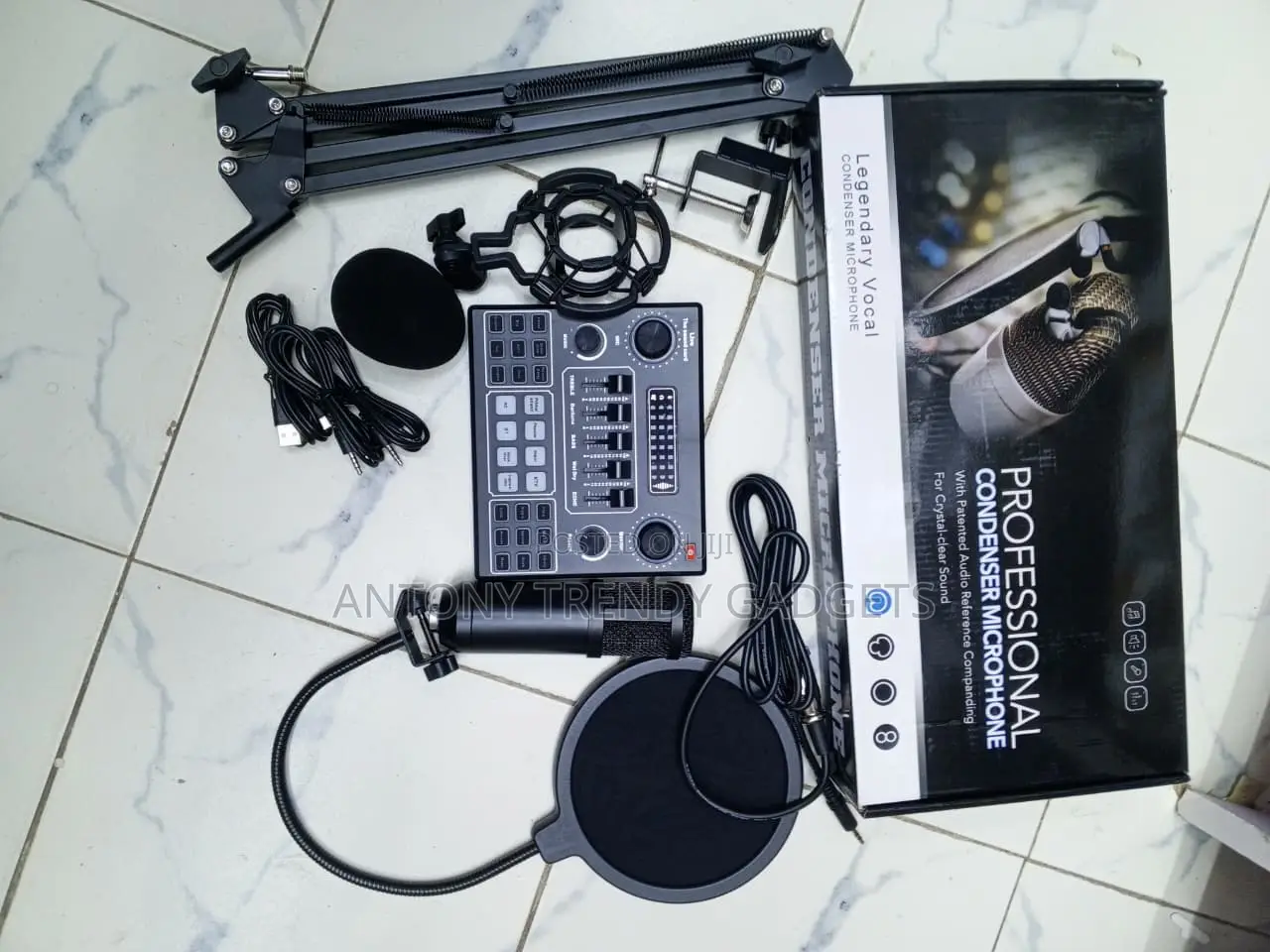 BM800 Podcast Microphone Kit With Pop Filter and Shock Mount