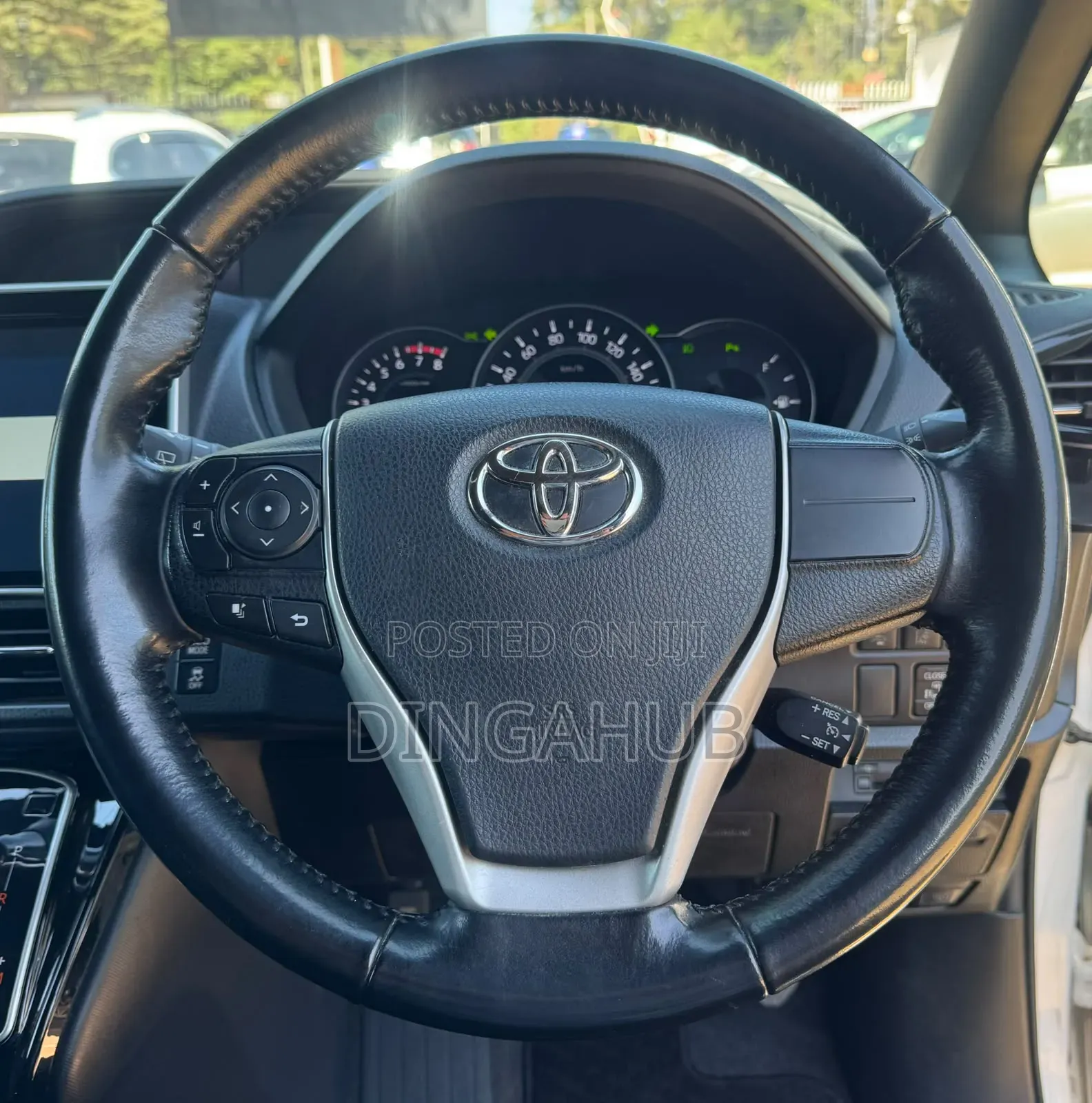 Toyota Voxy ZS 2WD 8-Seater 2019 White