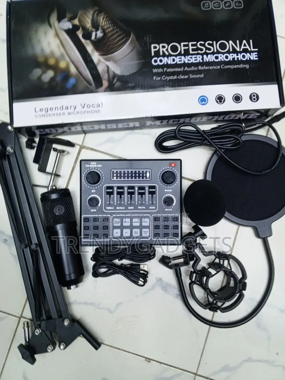 BM800 Studio Condenser Microphone Bundle With V9 Sound Card