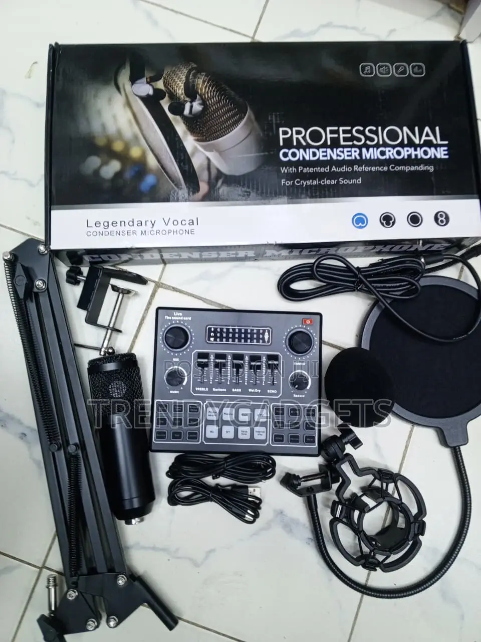 BM800 Studio Condenser Microphone Bundle With V9 Sound Card