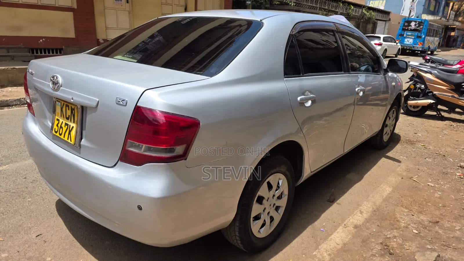Toyota Axio 2011 Silver