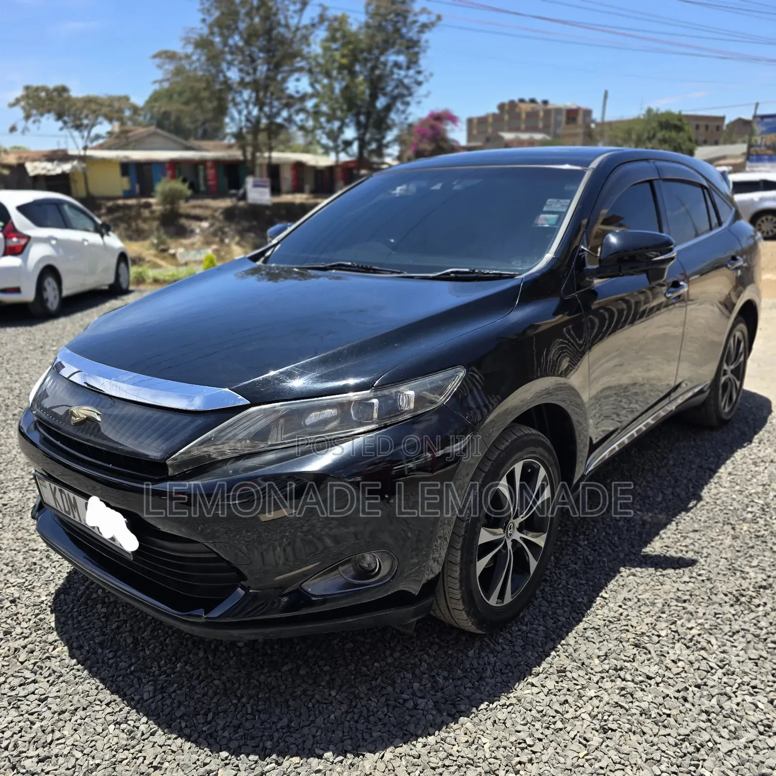 Toyota Harrier 2.0 2015 Black