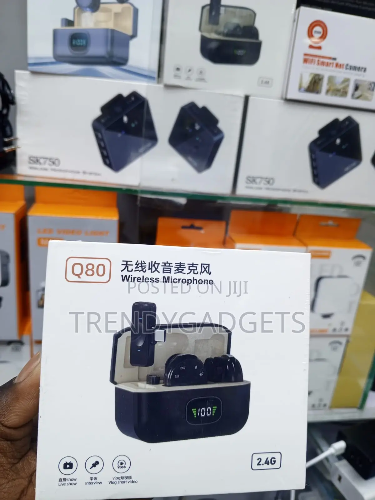 Q80 Magnetic Wireless Microphone Kit for Vlogging and Reels
